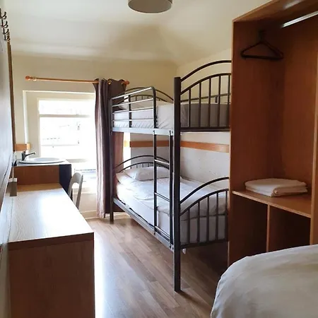 ゲストハウス Pillar