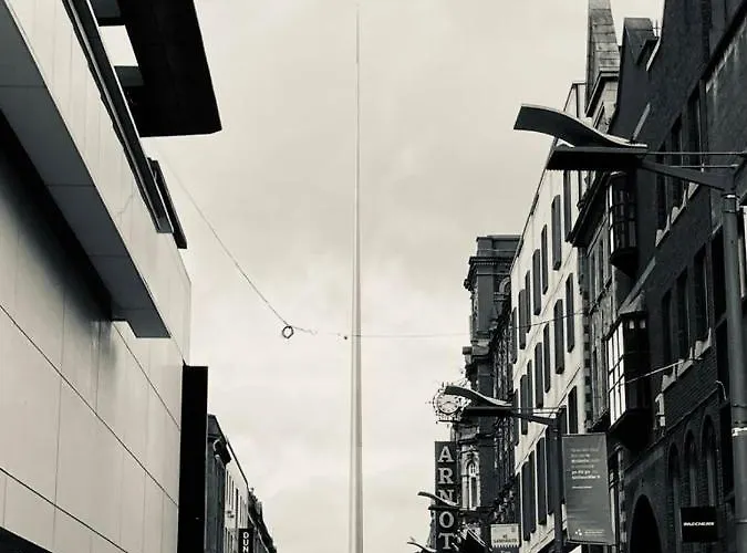 Pillar *